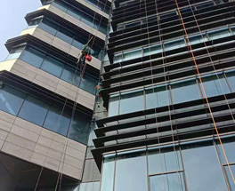 高空外墻清洗有什么必要性？高空外墻清洗有什么安全要求？