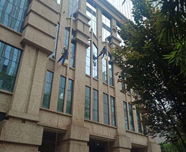 如何清洗外墻銹跡及頑固污垢、外墻清洗劑是關(guān)鍵