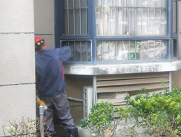 雨季窗戶漏水頭疼無比？來看看怎么處理窗臺防水維修?